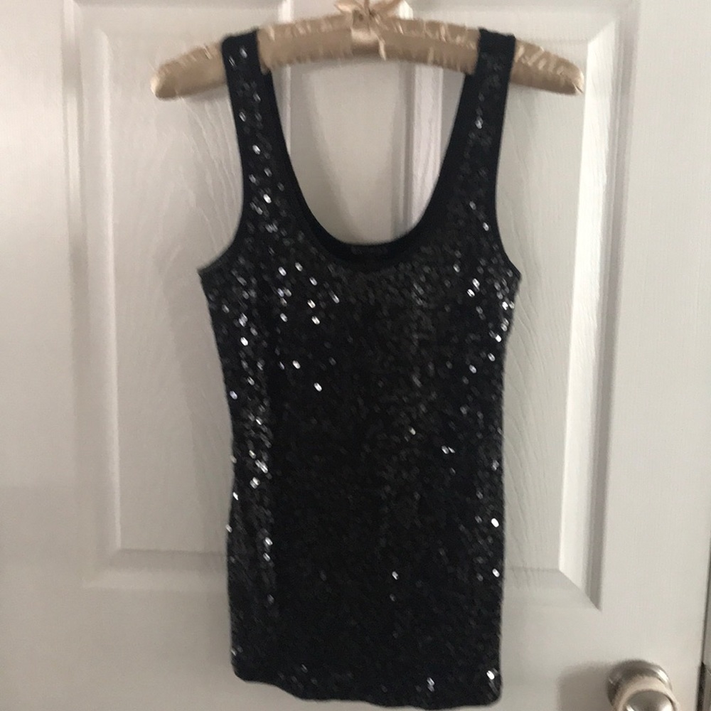 Sequence Tank - Picture 2 of 3